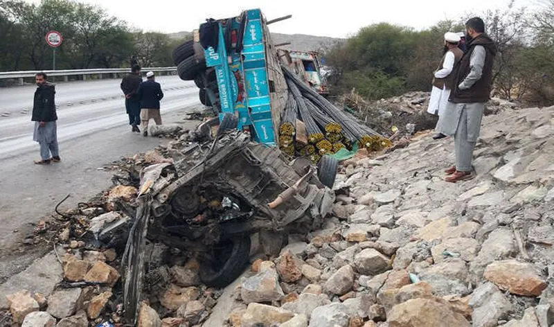 4 tourists killed, 1 injured as car falls into ravine