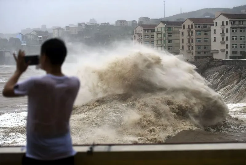 Typhoon Noul nears southern China, putting region on high alert for heavy rain, wind