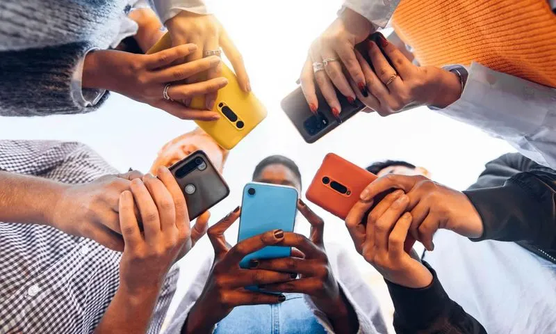 No evidence mobile phones  cause brain cancer: new study