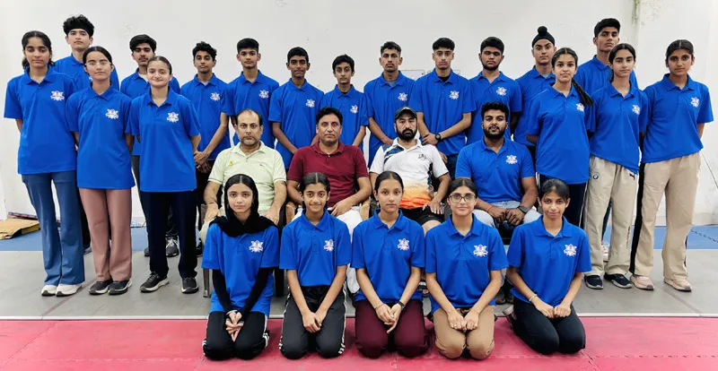 J&K Fencing team to compete in U-17 National C’ship