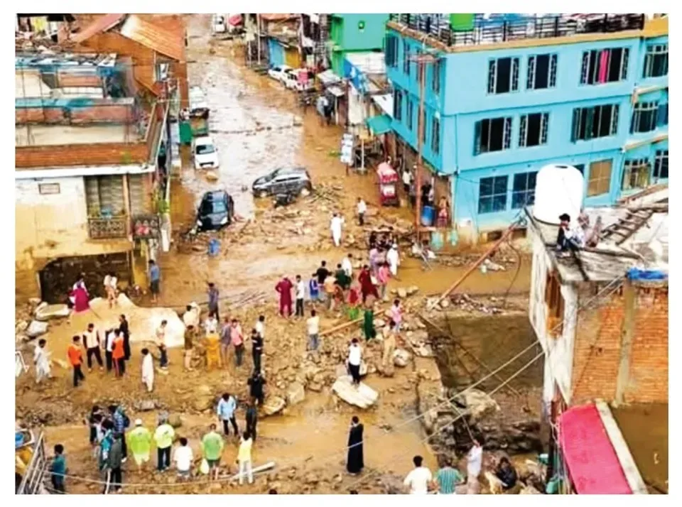 Traffic Restored on Doda Highway as Rescue, Restoration Continue in Thathri