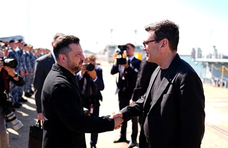 Zelenskyy visits Britain as new PM signals more support for Kyiv
