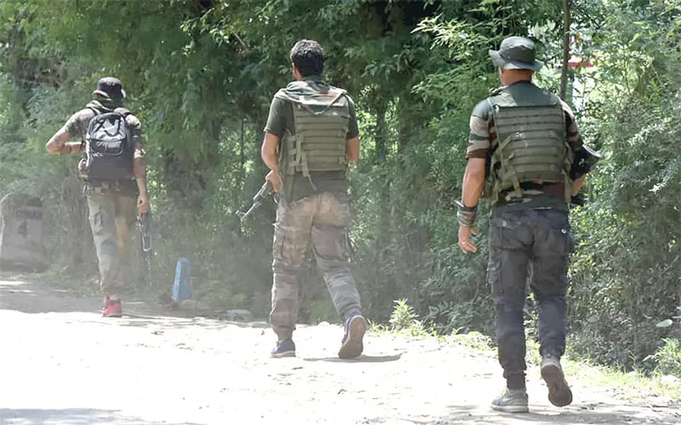 Search for 2 LeT terrorists enters fourth day in J-K's Shopian