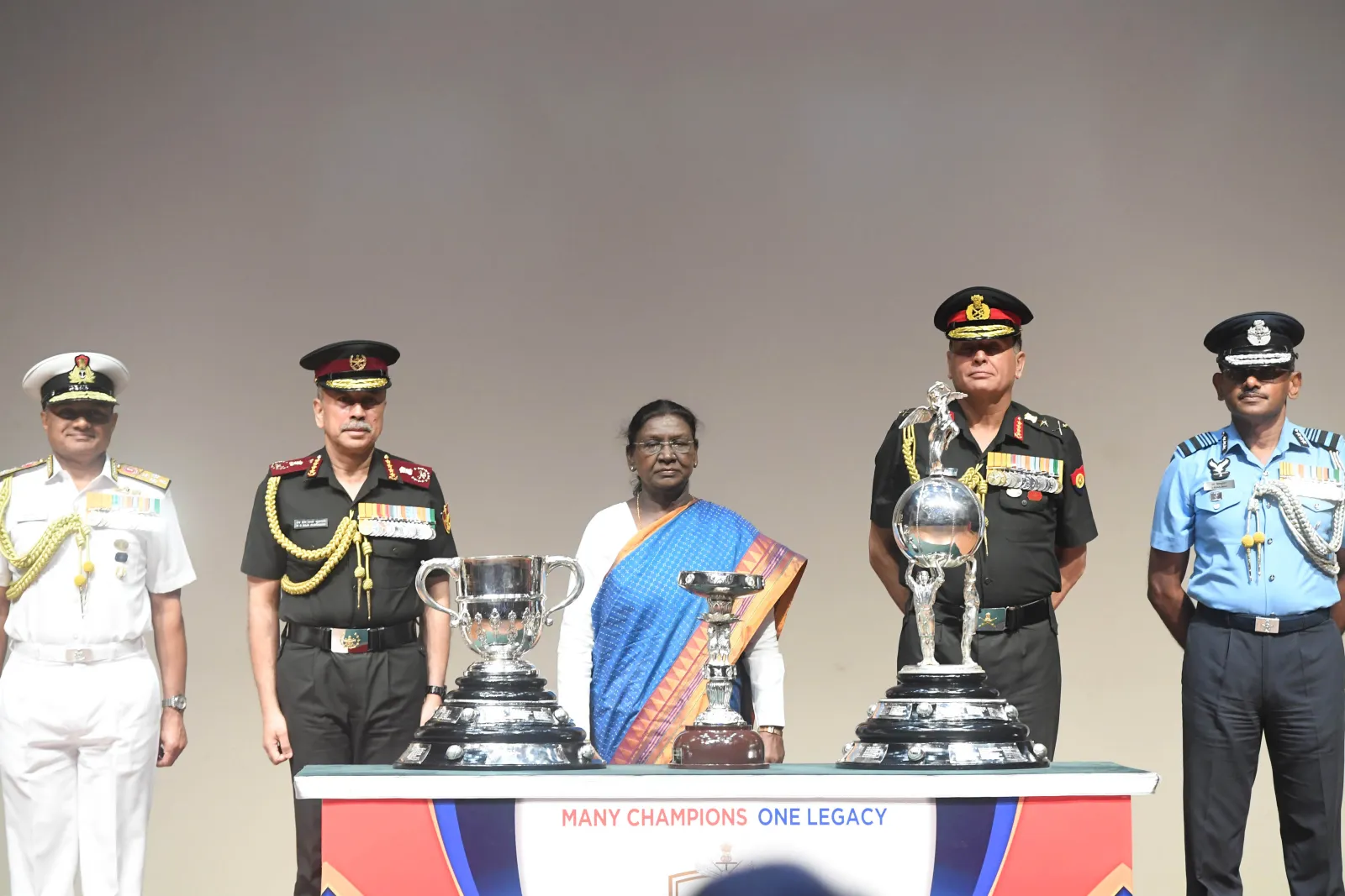 PRESIDENT OF INDIA UNVEILS THE TROPHIES OF DURAND CUP TOURNAMENT