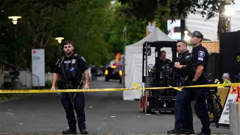 Shooting at Seattle food festival leaves 2 dead, wounds 5: fire official