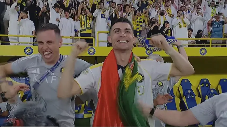 Ronaldo ends Saudi trophy drought with 2 goals in Al-Nassr's win to clinch league title