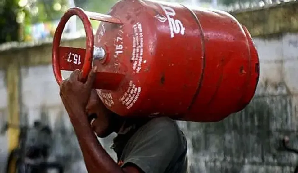 Commercial LPG prices hiked by Rs 42 per 19-kg cylinder; no change in domestic cooking gas rates